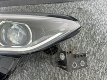 Laden Sie das Bild in den Galerie-Viewer, Frontscheinwerfer Renault Master Megane IV I Kombi 260108478R LED Rechts SCH1293044223po