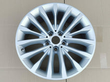 Laden Sie das Bild in den Galerie-Viewer, 1x Alufelge 18 Zoll 6863418 BMW 5 G31 G30 Rim Wheel FEL8245126746ry