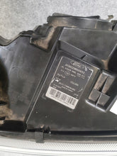 Laden Sie das Bild in den Galerie-Viewer, Frontscheinwerfer Ford Transit Custom JK21-13W030-DG Rechts oder Links