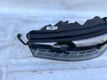 Load image into Gallery viewer, Frontscheinwerfer Skoda Fabia IV 6VB941015A Links Scheinwerfer Headlight SCH4567919481hb