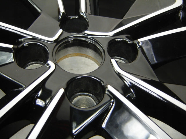 1x Alufelge 17 Zoll 7.0" 4x100 44ET 403007914R 403001878R Renault Clio IV Captur