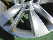 Laden Sie das Bild in den Galerie-Viewer, 1x Alufelge 18 Zoll 7.0&quot; 5x112 43ET Silber 565601025 Skoda Kodiaq Rim Wheel