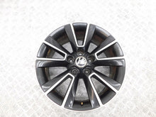 Laden Sie das Bild in den Galerie-Viewer, 1x Alufelge 17 Zoll 7.0" 5x112 45ET Matt 5L0601025AC 5L0601025F Skoda Yeti FEL4712702304ie