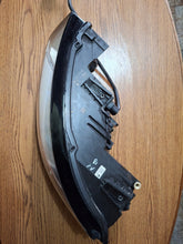 Load image into Gallery viewer, Frontscheinwerfer Audi A1 8XA941004 Links Scheinwerfer Headlight SCH8758309978dr