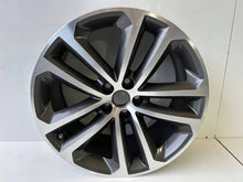 Load image into Gallery viewer, 1x Alufelge 19 Zoll 8.5" 5x108 45ET Glanz Silber HK8M-1007-EA Jaguar F-Pace Mg FEL4624112690rh