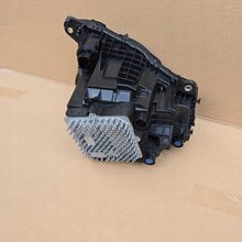 Laden Sie das Bild in den Galerie-Viewer, Frontscheinwerfer Land Rover Defender L8B213W029 LED Links Headlight SCH9846396282at