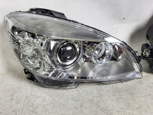 Laden Sie das Bild in den Galerie-Viewer, Frontscheinwerfer Mercedes-Benz W204 61A204 Xenon Ein Satz Headlight SCH6312728900oy