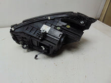 Laden Sie das Bild in den Galerie-Viewer, Frontscheinwerfer Mercedes-Benz W206 A2069060803 Rechts Scheinwerfer Headlight SCH7432019793bo