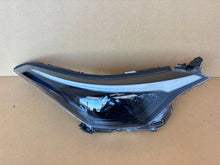 Laden Sie das Bild in den Galerie-Viewer, Frontscheinwerfer Toyota Chr 81110-YP281-00 Full LED Rechts Headlight SCH9868874335qc