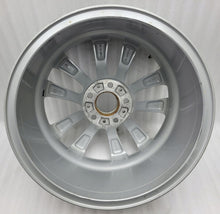Load image into Gallery viewer, 1x Alufelge 18 Zoll 9.0" 5x120 44ET Glanz Silber 6868498 BMW 5 F11 F10 F12 F13 FEL2068296919od