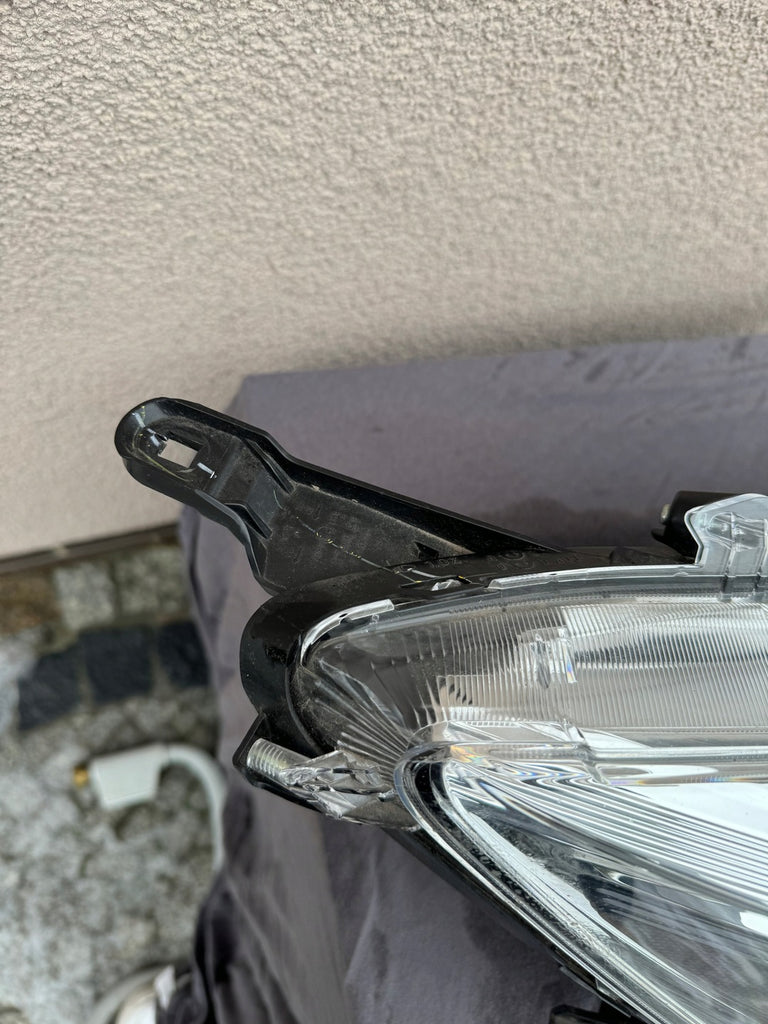 Frontscheinwerfer Mitsubishi Space Star 8301D446 Full Led Rechts oder Links