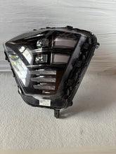 Laden Sie das Bild in den Galerie-Viewer, Frontscheinwerfer Hyundai Kona HF921-12010 LED Links Scheinwerfer Headlight SCH6983796636cm