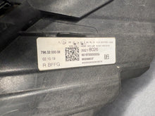 Laden Sie das Bild in den Galerie-Viewer, Frontscheinwerfer Opel Astra K 39218026 Rechts Scheinwerfer Headlight SCH9828849827na