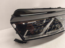Laden Sie das Bild in den Galerie-Viewer, Frontscheinwerfer Skoda Octavia IV 5E4941015A LED Links Scheinwerfer Headlight SCH9318209161ib