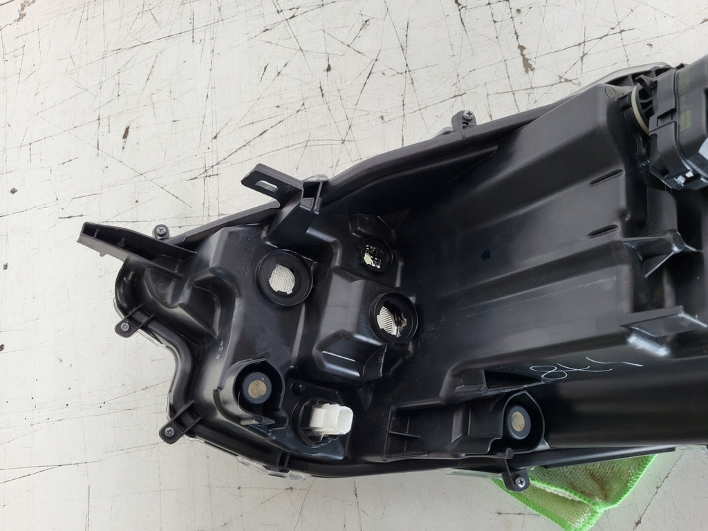 Frontscheinwerfer Toyota Yaris 81130-K0060 Rechts Scheinwerfer Headlight SCH4948211008zk