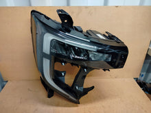 Load image into Gallery viewer, Frontscheinwerfer Renault Master 260106174R Rechts Scheinwerfer Headlight SCH9414635785ge