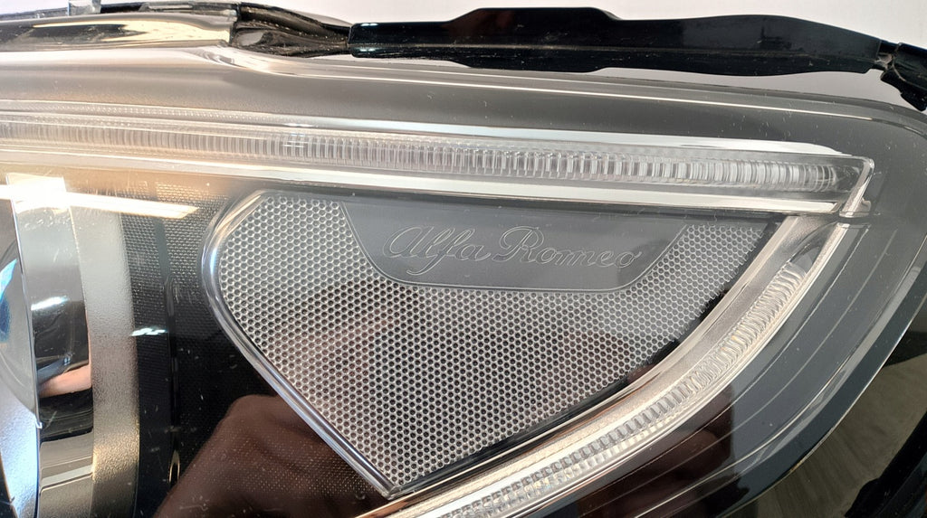 Frontscheinwerfer Alfa Romeo Stelvio 00505639620 Xenon Links Headlight SCH6325277465yj