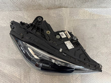 Laden Sie das Bild in den Galerie-Viewer, Frontscheinwerfer Mercedes-Benz W206 A2069067203 Full LED Rechts Headlight SCH2762913710qz