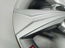 Laden Sie das Bild in den Galerie-Viewer, 1x Alufelge 17 Zoll 6.5" 5x114.3 45ET Glanz Silber PW457-10001 Toyota C-Hr Chr FEL9014038732rn