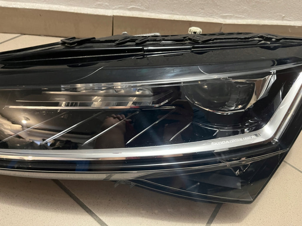 Frontscheinwerfer Skoda Superb III 3V1941015D Full LED Links Headlight SCH9535921046un