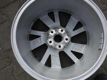 Load image into Gallery viewer, 1x Alufelge 17 Zoll 6.5" 5x112 46ET Glanz Silber 5H0601025B VW Golf VIII I FEL1661240783yo