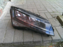Laden Sie das Bild in den Galerie-Viewer, Frontscheinwerfer Skoda Superb III 3V1941016C Full LED Rechts Headlight SCH6251671941sd