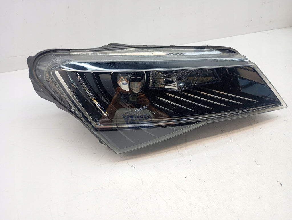 Frontscheinwerfer Skoda Superb III 3V1941018A Rechts Scheinwerfer Headlight SCH2893424412ji