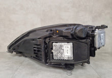 Laden Sie das Bild in den Galerie-Viewer, Frontscheinwerfer Porsche Cayenne Laser Rechts Scheinwerfer Headlight SCH7622306641ra