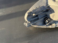 Laden Sie das Bild in den Galerie-Viewer, Frontscheinwerfer Opel Corsa E 13381344 Rechts Scheinwerfer Headlight SCH1793820077pi