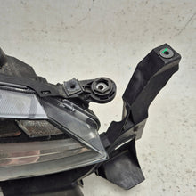 Laden Sie das Bild in den Galerie-Viewer, Frontscheinwerfer Seat Ibiza 6F1941016B LED Rechts Scheinwerfer Headlight