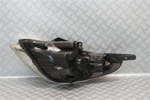 Load image into Gallery viewer, Frontscheinwerfer Hyundai I10 92102-17010 LED Rechts Scheinwerfer Headlight