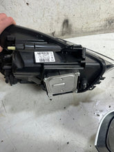 Laden Sie das Bild in den Galerie-Viewer, Frontscheinwerfer Renault Clio IV 260606098R LED Links Scheinwerfer Headlight SCH6812327968gd
