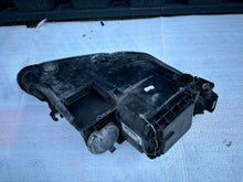 Laden Sie das Bild in den Galerie-Viewer, Frontscheinwerfer Seat Exeo 3R1941005E Links Scheinwerfer Headlight