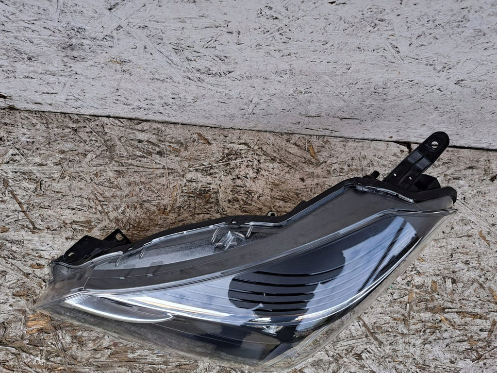 Frontscheinwerfer Toyota Yaris LED Ein Stück (Rechts oder Links) Headlight