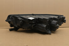 Laden Sie das Bild in den Galerie-Viewer, Frontscheinwerfer Skoda Octavia IV 030111823200 Rechts Scheinwerfer Headlight SCH9382287707yw