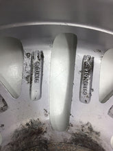 Laden Sie das Bild in den Galerie-Viewer, 1x Alufelge 15 Zoll 6.0&quot; 4x100 52910-H8150 Kia Rio Iv Rim Wheel