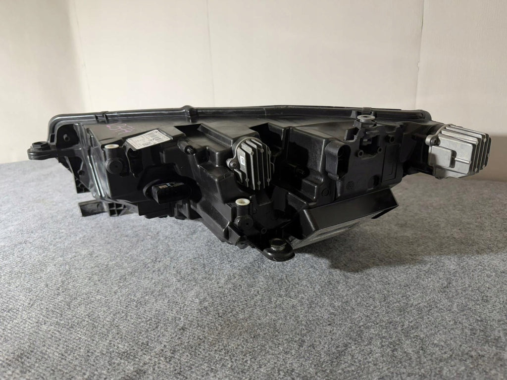 Frontscheinwerfer Skoda Octavia IV 5E4941016 LED Rechts Scheinwerfer Headlight SCH9629631798mb