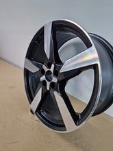 Laden Sie das Bild in den Galerie-Viewer, 1x Alufelge 20 Zoll 8.5" 5x112 43ET Glanz Schwarz 4K0601025 Audi A6 C8 Rim Wheel FEL1230637743lg