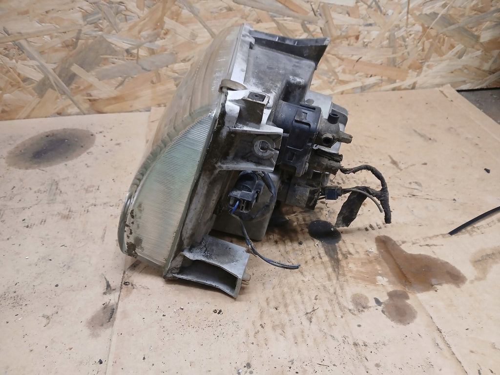 Frontscheinwerfer Hyundai Galloper Links Scheinwerfer Headlight