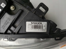 Load image into Gallery viewer, Frontscheinwerfer Volvo S60 V60 31420253 Xenon Links Scheinwerfer Headlight SCH2825661069ov
