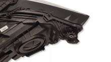 Laden Sie das Bild in den Galerie-Viewer, Frontscheinwerfer Audi Q3 83A941011 LED Links Scheinwerfer Headlight SCH9503552653pm
