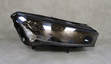 Laden Sie das Bild in den Galerie-Viewer, Frontscheinwerfer Skoda Enyaq 5LB941016 Rechts Scheinwerfer Headlight SCH1037999701dv