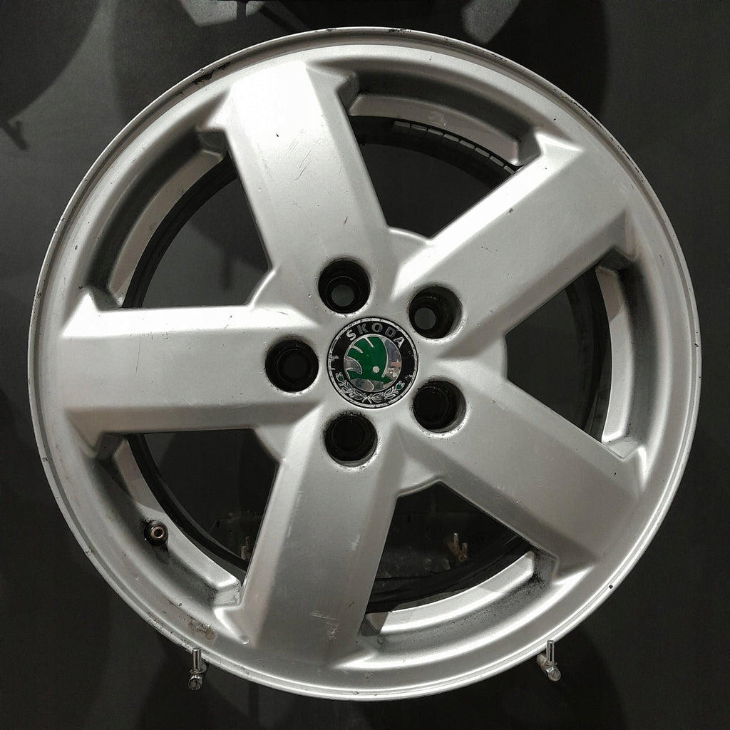 4x Alufelge 15 Zoll 6.0" 5x100 38ET 1U0601025H Skoda Rapid Rim Wheel FEL5708887715xl