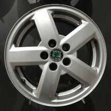 Load image into Gallery viewer, 4x Alufelge 15 Zoll 6.0" 5x100 38ET 1U0601025H Skoda Rapid Rim Wheel FEL5708887715xl