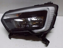 Laden Sie das Bild in den Galerie-Viewer, Frontscheinwerfer Renault Master III 260607867R 0021113005 Links Headlight SCH3734969420ys