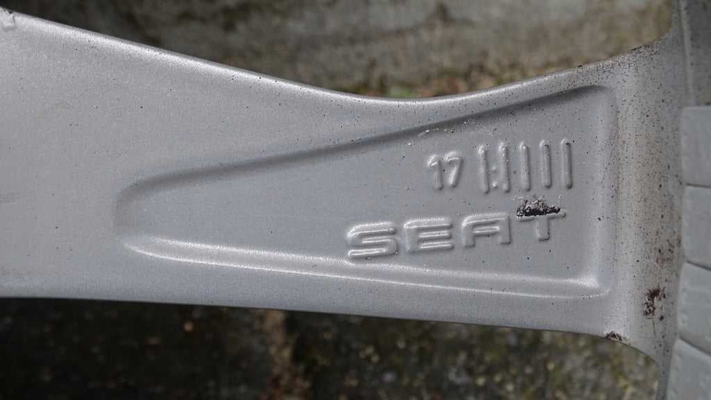 1x Alufelge 18 Zoll 7.5" 5x112 51ET 5F0601025AA Seat Leon Rim Wheel