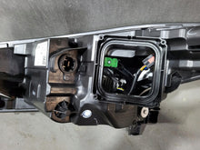 Laden Sie das Bild in den Galerie-Viewer, Frontscheinwerfer Renault Zoe 260102384R Rechts Scheinwerfer Headlight