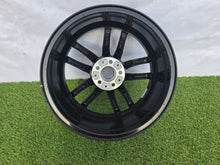 Load image into Gallery viewer, 1x Alufelge 18 Zoll 8.0&quot; 5x112 30ET 7855081 BMW 5 G31 G30 Rim Wheel