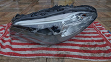 Laden Sie das Bild in den Galerie-Viewer, Frontscheinwerfer BMW 5 F11 F10 7317131-10 Xenon Links Scheinwerfer Headlight SCH4179730352re