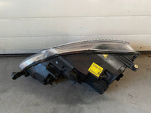 Laden Sie das Bild in den Galerie-Viewer, Frontscheinwerfer Skoda Yeti 5L1941016B Rechts Scheinwerfer Headlight